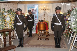 homenaje-al-policia-fallecido-en-morona-santiago-acto-realizado-en-el-comando-de-portoviejo