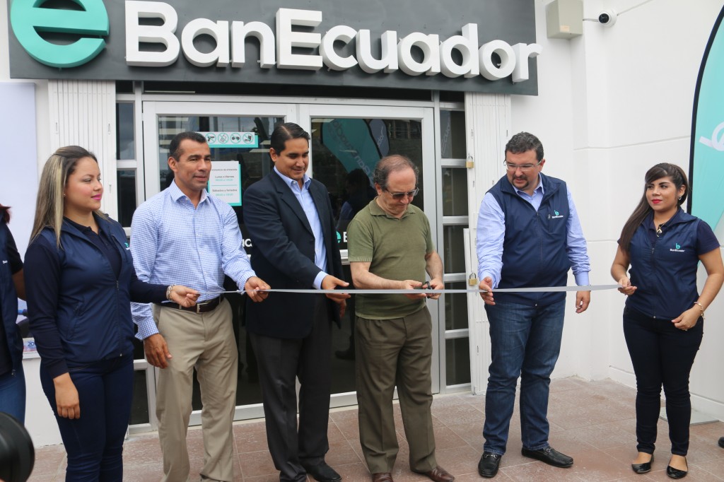 BANECUADOR B.P., PRIMER BANCO NACIONAL QUE ABRE UNA AGENCIA EN JARAMIJÓ ...