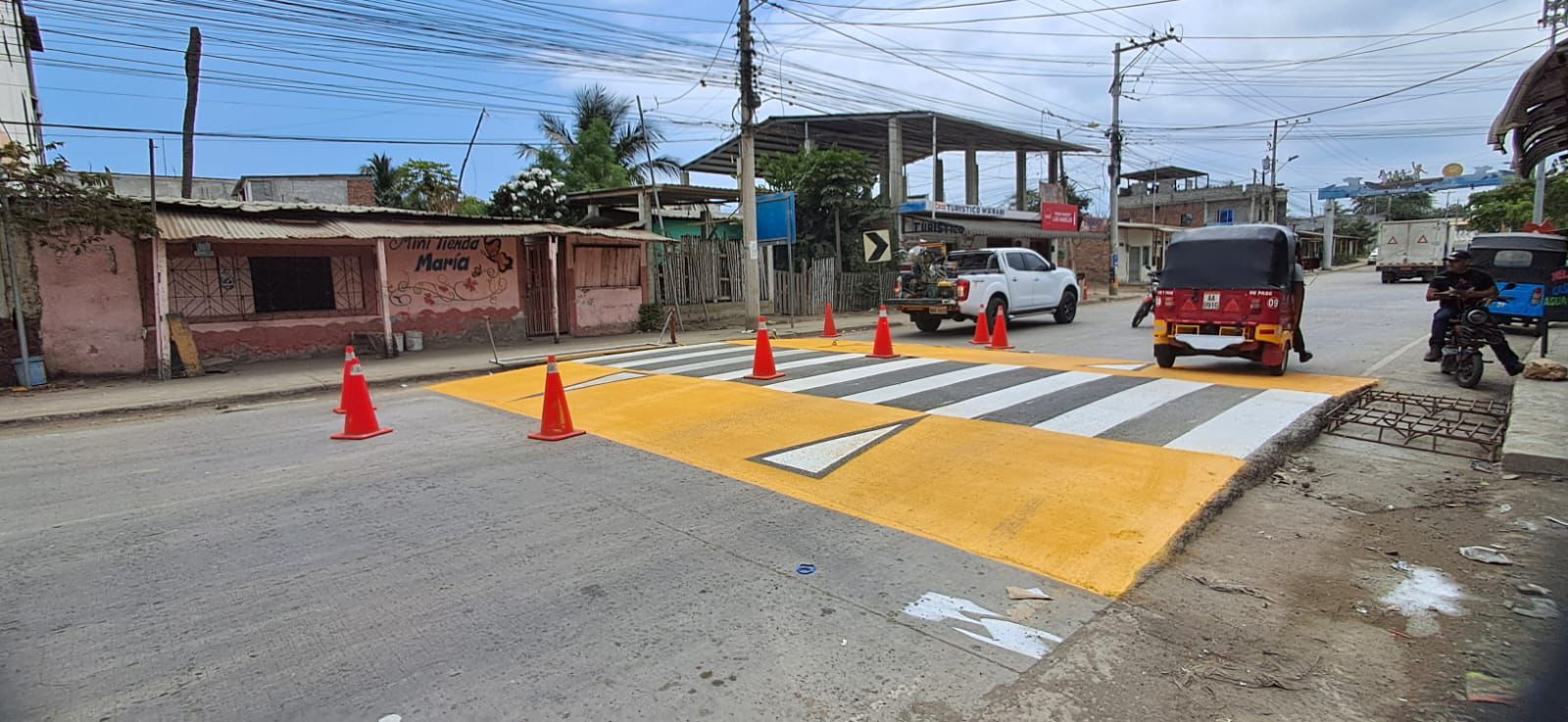 GOBERNADORA AURORA VALLE Y MTOP TRANSFORMAN LAS VÍAS DE SAN JACINTO EN MANABÍ*